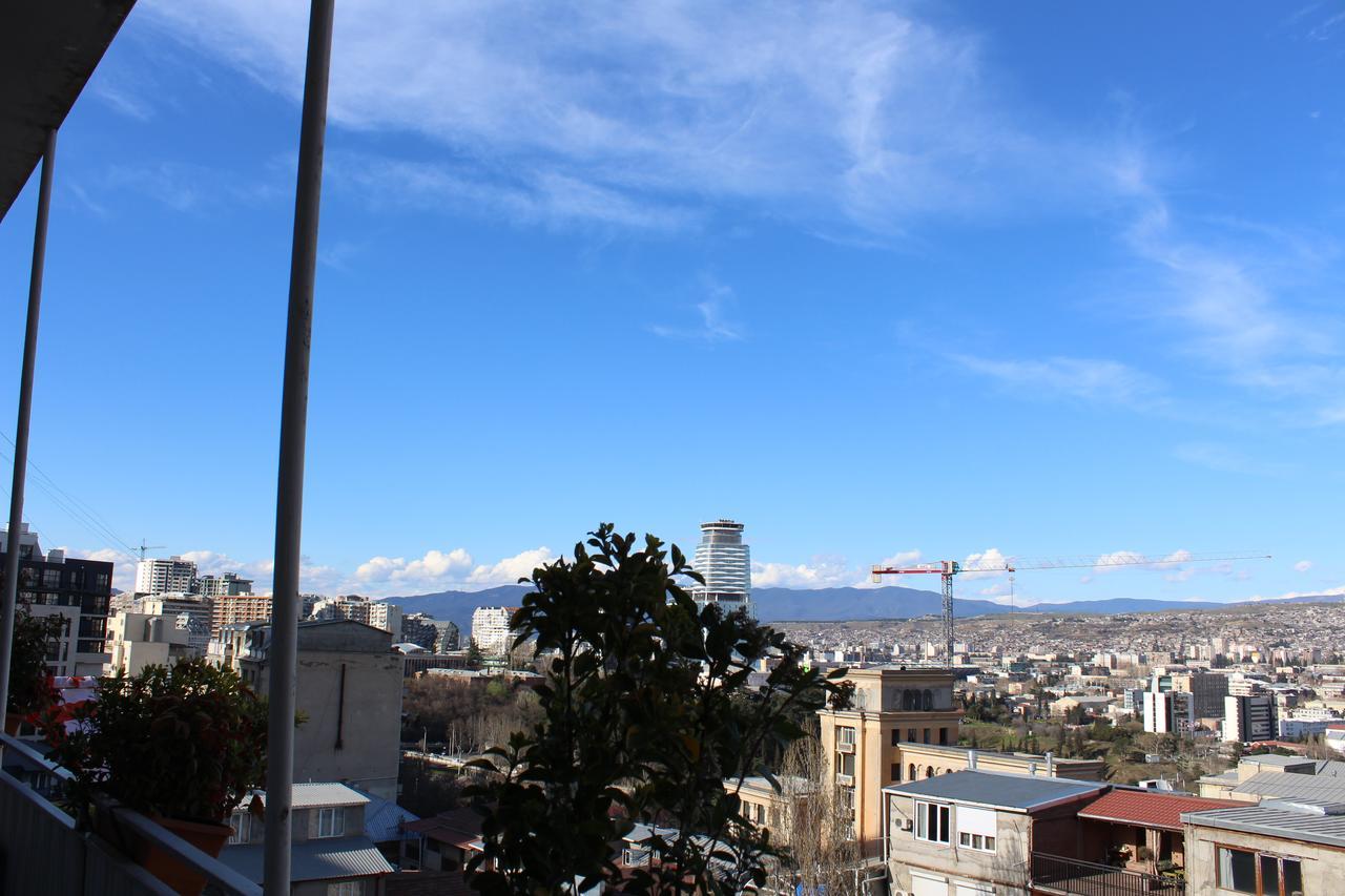 Herrmas Hostel Tbilisi Eksteriør billede