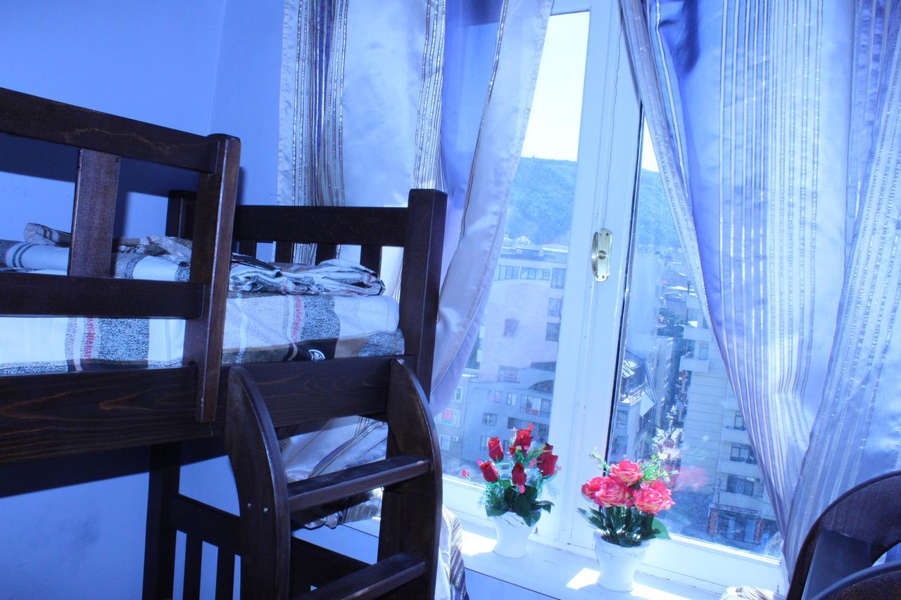 Herrmas Hostel Tbilisi Eksteriør billede